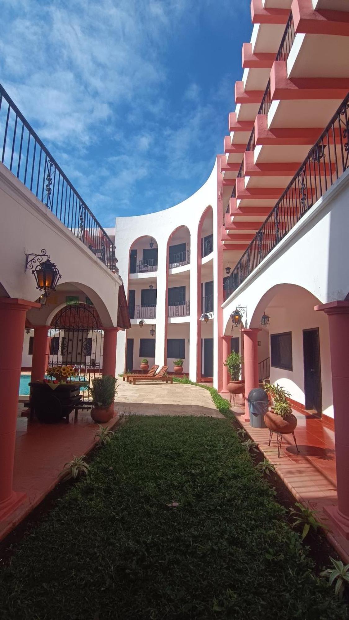 Hotel Zaci Valladolid  Exterior photo