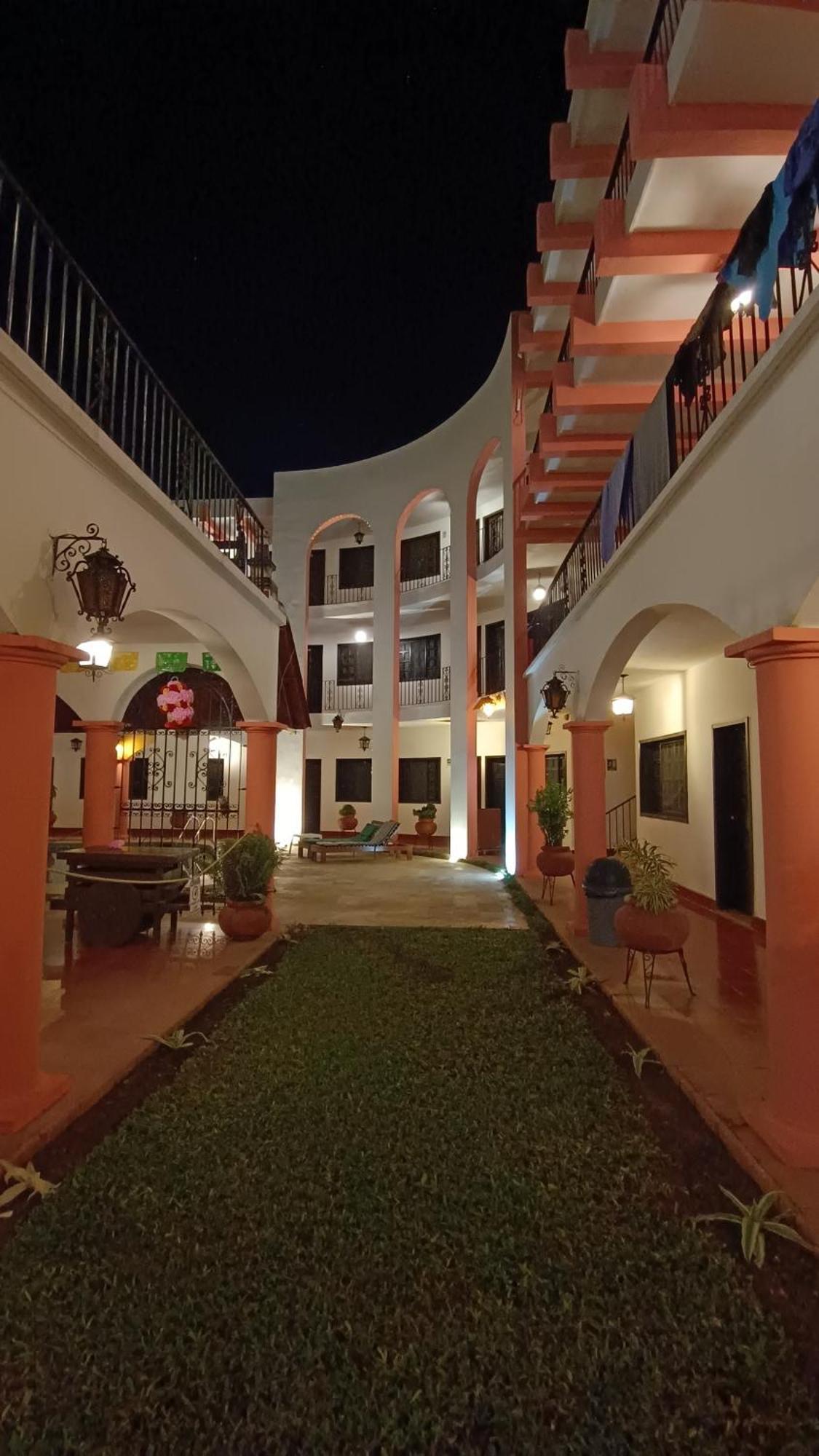 Hotel Zaci Valladolid  Exterior photo